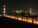 Pakistan Badshahi Mosque in Lahore (night).jpg